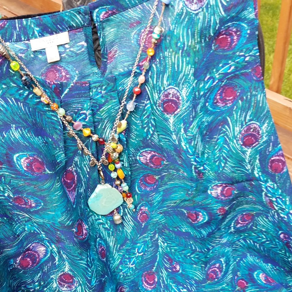 Talbots taylored sleeveless Peacock blouse